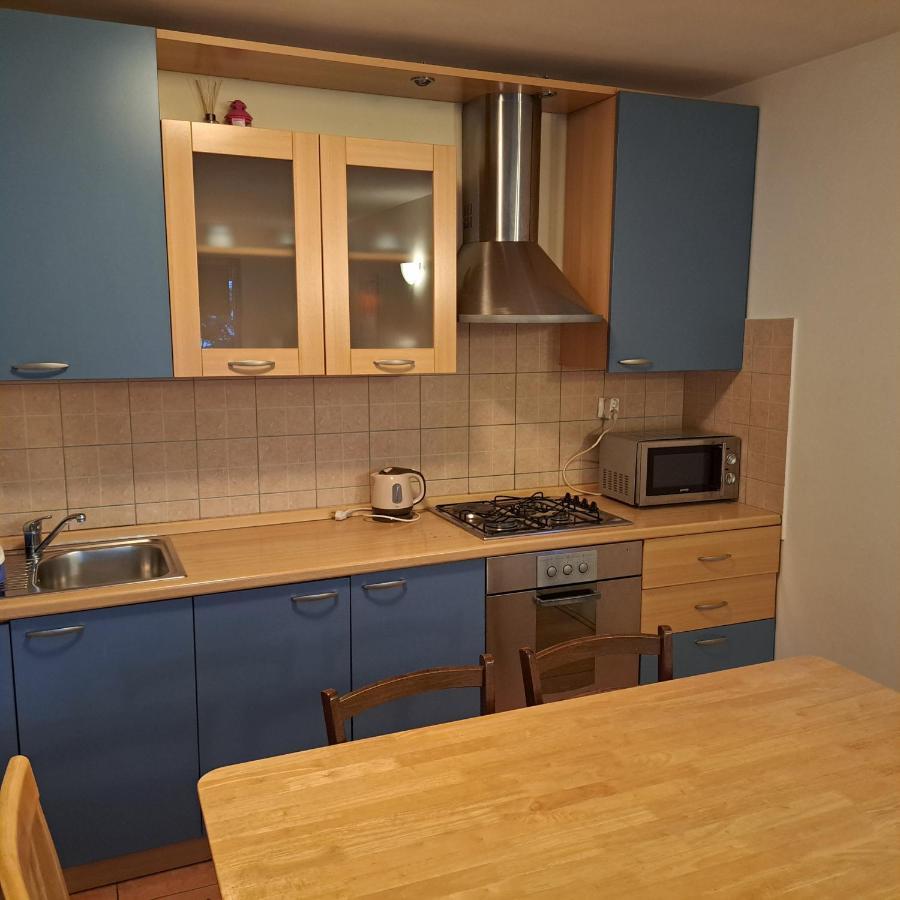 Apartment Sodan 72 Omiš Exterior foto